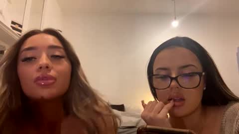 Mimi Monroe  online show from February 28, 10:17 pm