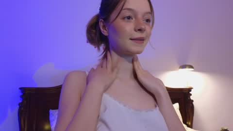 mimichelle online show from December 3, 12:46 am