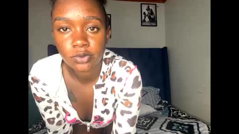 Mimi online show from November 10, 7:40 am