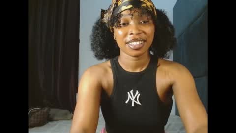 mimi online show from November 17, 8:14 pm