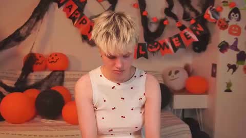 Sonya online show from November 6, 2:07 pm