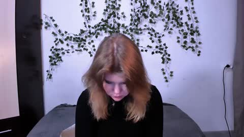 hi Im Mina  online show from February 21, 12:28 pm