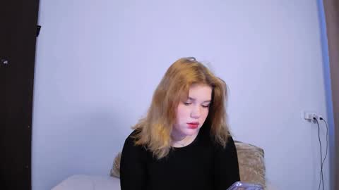 hi Im Mina  online show from September 14, 2:11 am