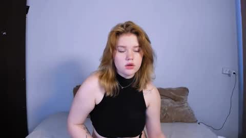 hi Im Mina  online show from September 18, 1:40 am