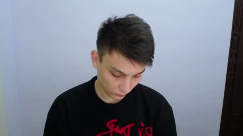 MINATO online show from December 25, 1:10 am