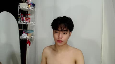 mingkla_man online show from March 17, 6:50 am