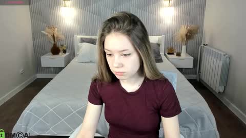 Snapshot of mini_allice chatting on March 4, 12:49 am Allice online show from March 4, 12:49 am