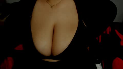 minka0 online show from December 2, 9:17 pm