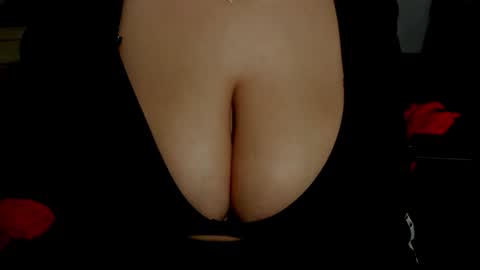 minka0 online show from December 10, 9:11 pm