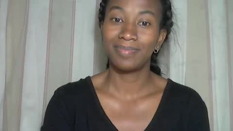 minouch211907 online show from January 7, 10:56 pm