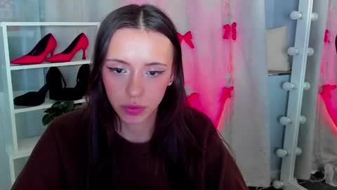 Snapshot of mipsymipson chatting on January 20, 4:45 pm NEXT STREAM NOVEMBER 27282930 online show from January 20, 4:45 pm