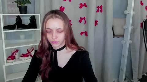 Snapshot of mipsymipson chatting on February 11, 10:04 am NEXT STREAM NOVEMBER 27282930 online show from February 11, 10:04 am