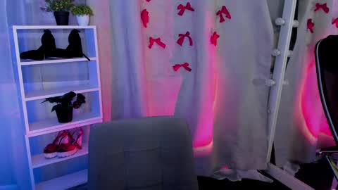 Snapshot of mipsymipson chatting on February 26, 1:08 pm NEXT STREAM NOVEMBER 27282930 online show from February 26, 1:08 pm