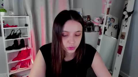 Snapshot of mipsymipson chatting on November 27, 10:17 am NEXT STREAM NOVEMBER 27282930 online show from November 27, 10:17 am