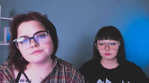 Darling Mira online show from December 5, 7:54 pm