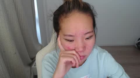 mira_g online show from October 9, 12:47 pm