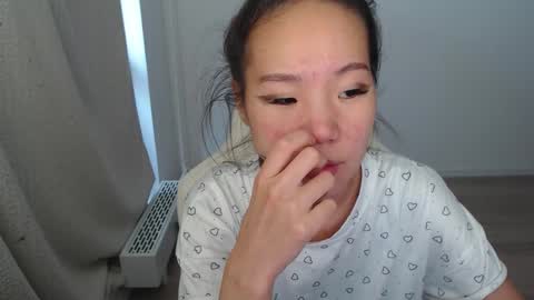 mira_g online show from October 16, 9:43 am