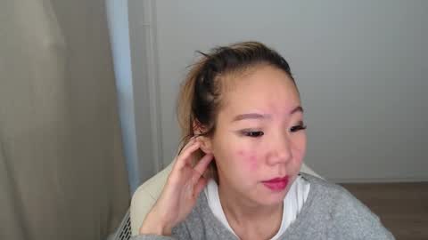 mira_g online show from November 1, 6:15 am