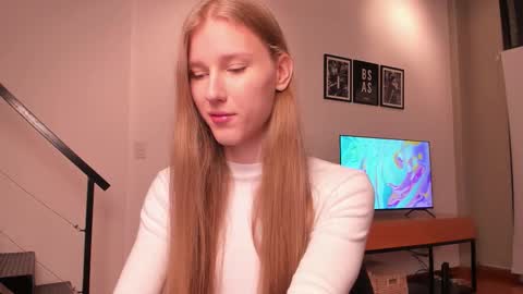 Mira online show from January 11, 2:05 am