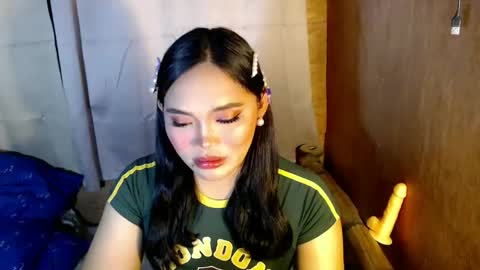 Snapshot of mira_luna222 chatting on November 26, 3:46 pm Mira Bella online show from November 26, 3:46 pm