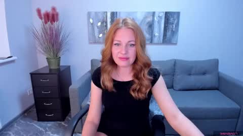 Snapshot of mira_whites chatting on February 6, 12:48 pm Mira online show from February 6, 12:48 pm