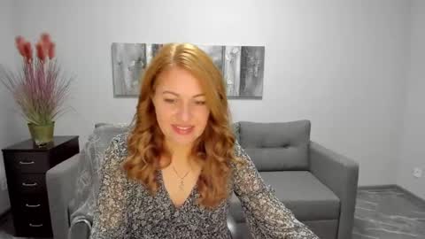 Snapshot of mira_whites chatting on February 21, 6:51 am Mira online show from February 21, 6:51 am
