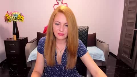 Snapshot of mira_whites chatting on March 8, 12:52 pm Mira online show from March 8, 12:52 pm