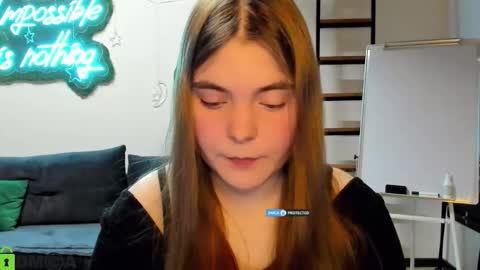 miraa_bloom online show from January 5, 5:38 pm