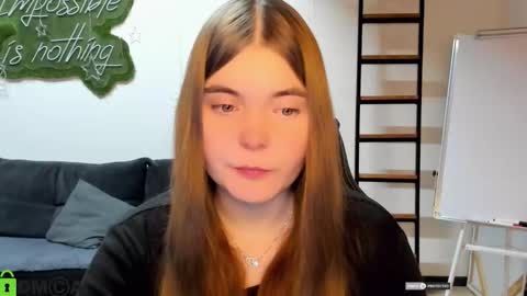 miraa_bloom online show from February 8, 2:20 pm