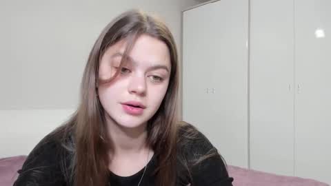 Mira online show from November 17, 9:20 pm