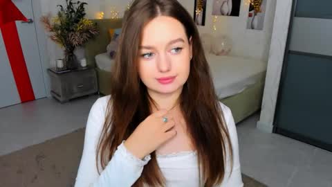 Emma online show from February 13, 10:22 pm