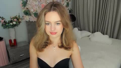 Emma online show from September 16, 6:09 pm