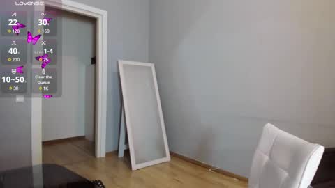 Meera online show from January 5, 3:23 pm