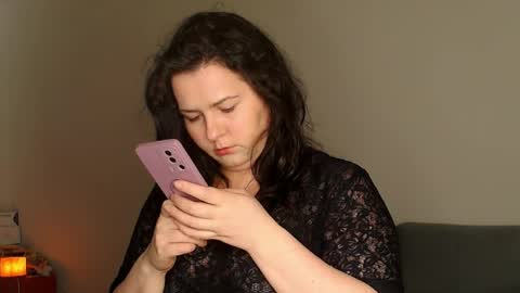 Meera online show from April 4, 9:01 pm