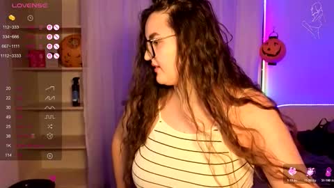 Snapshot of miraluccian chatting on November 4, 9:03 pm miraluccian online show from November 4, 9:03 pm