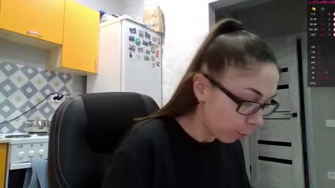 MIRANDA online show from November 15, 9:06 am