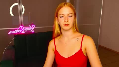 Snapshot of mirandamayers chatting on September 16, 6:03 am MirandaMayers online show from September 16, 6:03 am