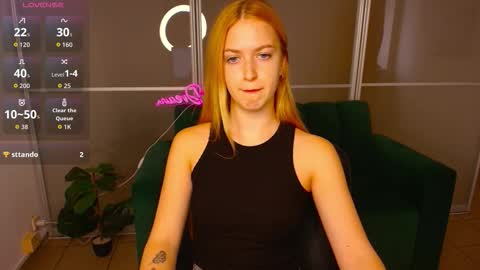 Snapshot of mirandamayers chatting on October 6, 12:02 pm MirandaMayers online show from October 6, 12:02 pm
