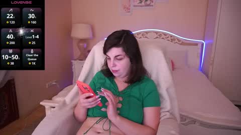 Snapshot of mirandawarm chatting on January 29, 6:33 am Miranda online show from January 29, 6:33 am