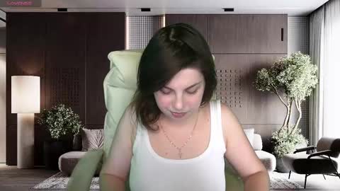 Snapshot of mirandawarm chatting on March 4, 7:08 am Miranda online show from March 4, 7:08 am