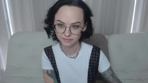 Snapshot of mirasky chatting on February 8, 10:39 am Mira online show from February 8, 10:39 am