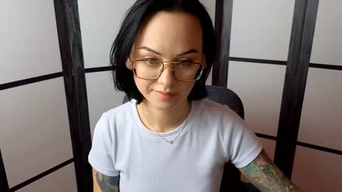 Snapshot of mirasky chatting on February 10, 10:31 am Mira online show from February 10, 10:31 am