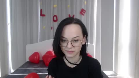 Snapshot of mirasky chatting on February 14, 10:38 am Mira online show from February 14, 10:38 am