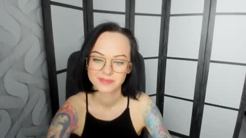 Snapshot of mirasky chatting on March 8, 9:51 pm Mira online show from March 8, 9:51 pm