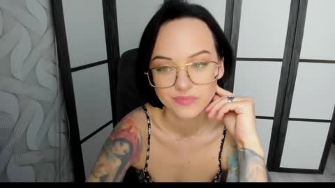 Snapshot of mirasky chatting on March 11, 2:32 am Mira online show from March 11, 2:32 am