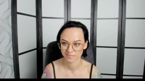 Snapshot of mirasky chatting on March 12, 3:46 am Mira online show from March 12, 3:46 am