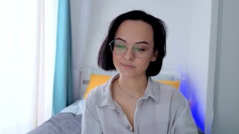 Snapshot of miraskyy chatting on September 28, 2:44 pm MiraSkyy online show from September 28, 2:44 pm