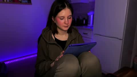 Snapshot of mirrameow chatting on February 24, 4:38 am Mira online show from February 24, 4:38 am