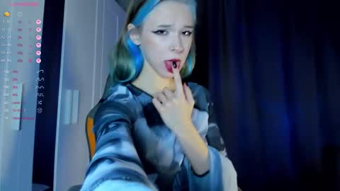 Snapshot of misekiii chatting on December 4, 3:49 am misekiii online show from December 4, 3:49 am