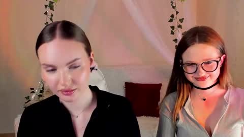 Snapshot of mish_ka3 chatting on November 13, 6:45 am Misha online show from November 13, 6:45 am